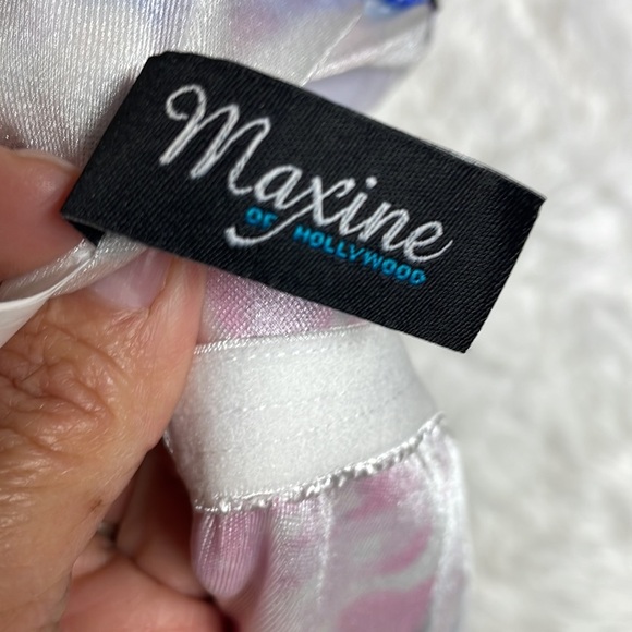 NWOT Maxine of Hollywood One Piece Floral and Black Swimsuit - Picture 9 of 11